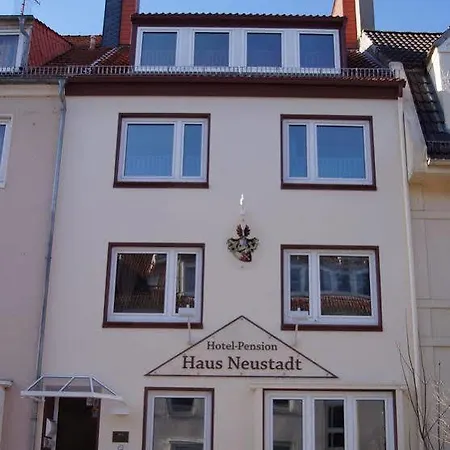 בית הארחה Hotel-pension Haus Neustadt 2*